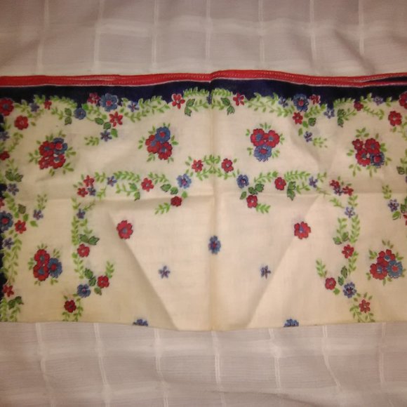 pocket square - Picture 3 of 5